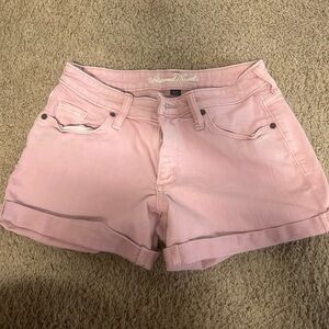 Universal Thread Shorts
